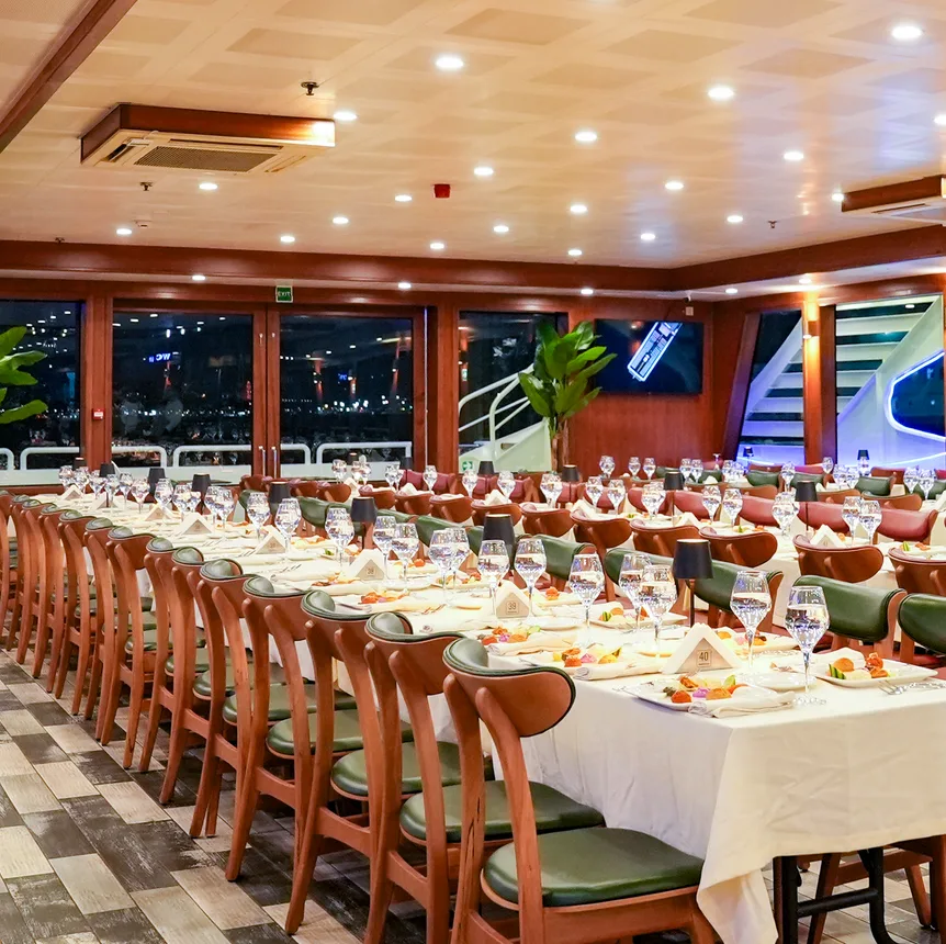 Panoramic windows in the AMOR salon overlooking the Bosphorus